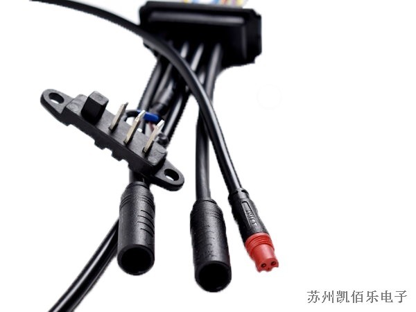 電動輪椅防水線束細節(jié)
